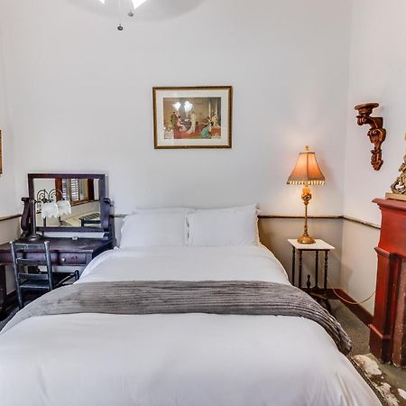 Royal Barracks Guest House 뉴올리언스 외부 사진