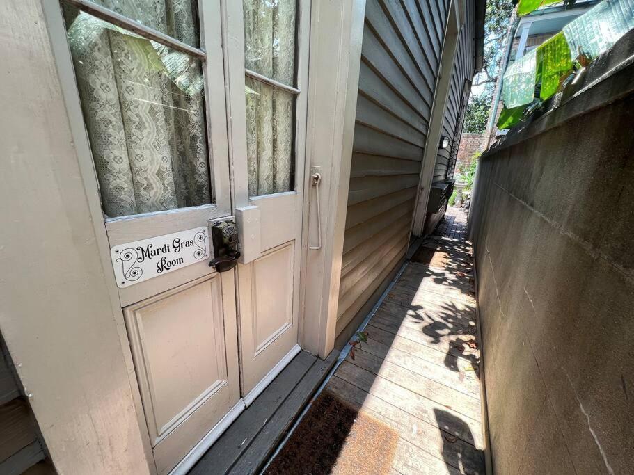 Royal Barracks Guest House 뉴올리언스 외부 사진